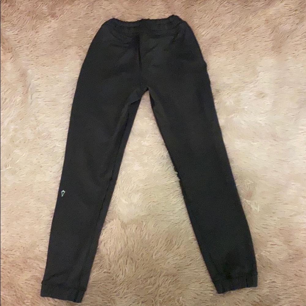 Ivivva dark grey sweatpants - Picture 3 of 3